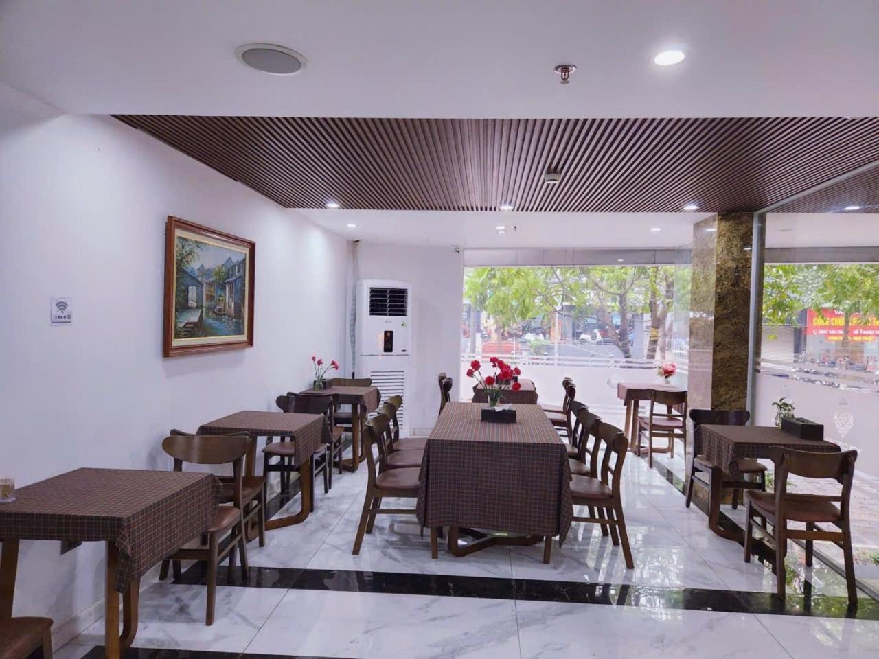 New Century Hotel By An Phat Group Hanoi Exteriör bild
