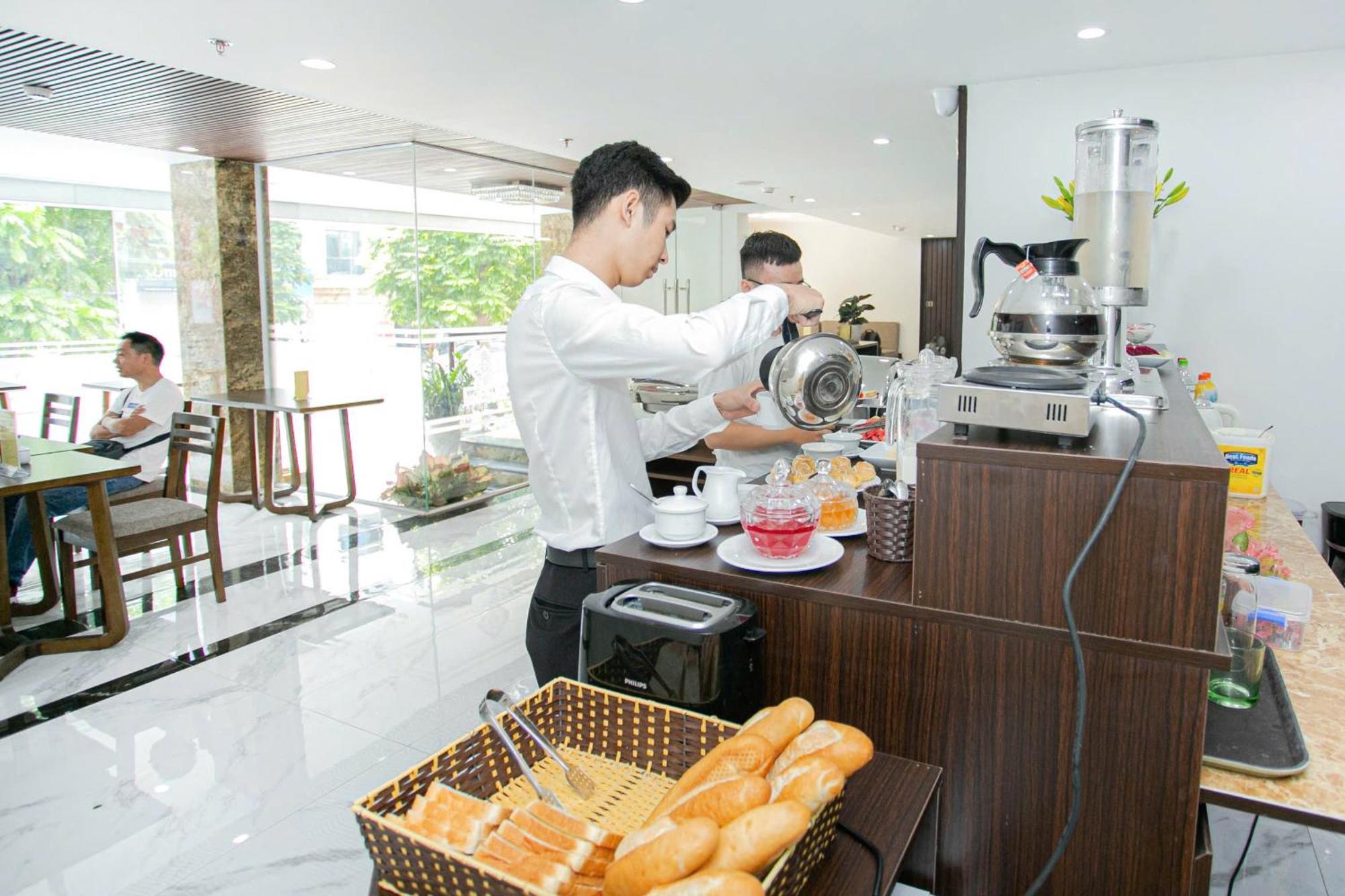 New Century Hotel By An Phat Group Hanoi Exteriör bild